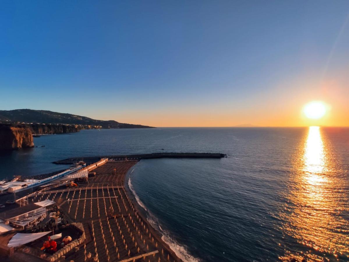 B&B Mediterranea Мета Экстерьер фото